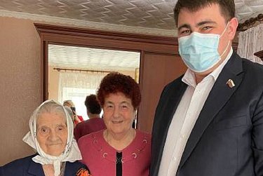 Ветераны делятся воспоминаниями 